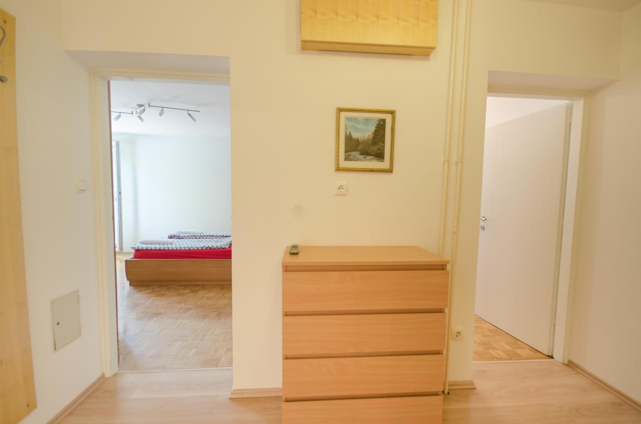 Apartment Near The Train Station 卢布尔雅那 外观 照片
