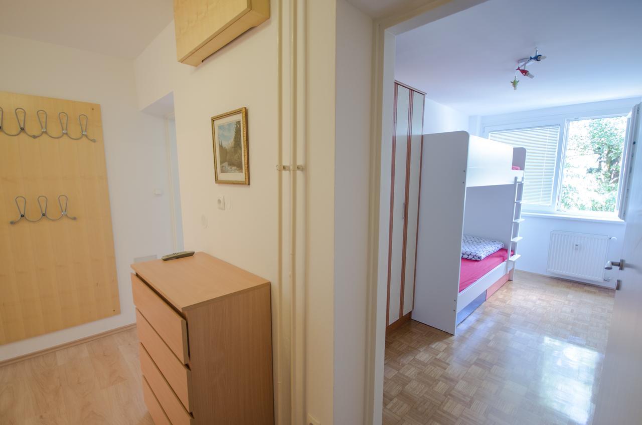 Apartment Near The Train Station 卢布尔雅那 外观 照片